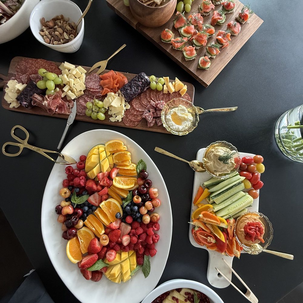 Evertaste dinner table